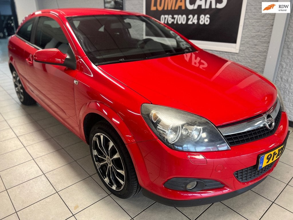 Opel Astra GTC 1.6 Temptation | APK aanwezig | Airco |cruise, Voorwielaandrijving, 15 km/l, Gebruikt, Automatische klimaatregeling