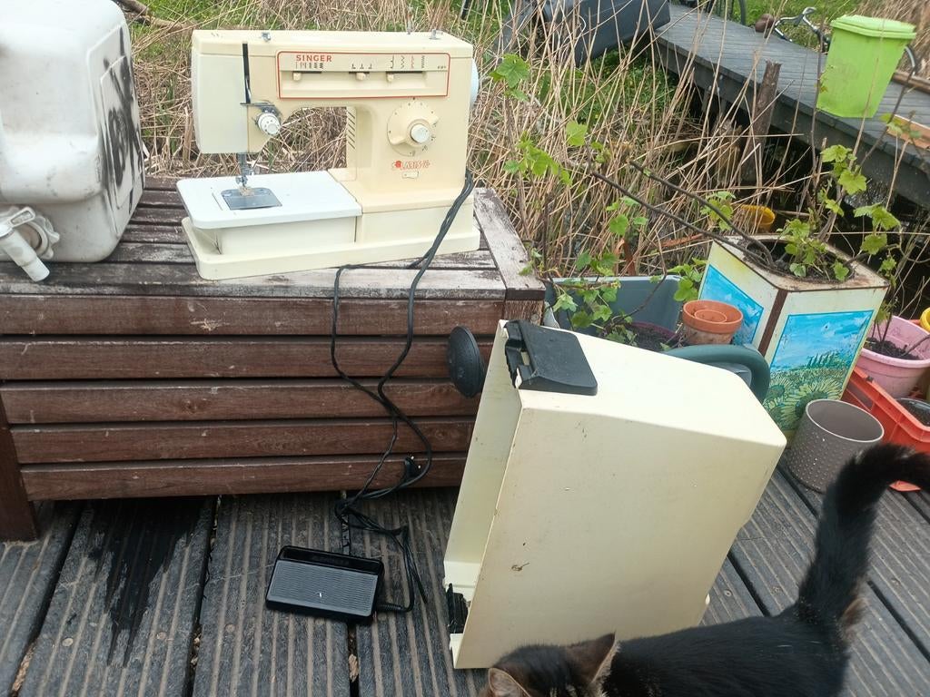Naaimachine singer solaris, Ophalen of Verzenden, Kunststof, Overige typen