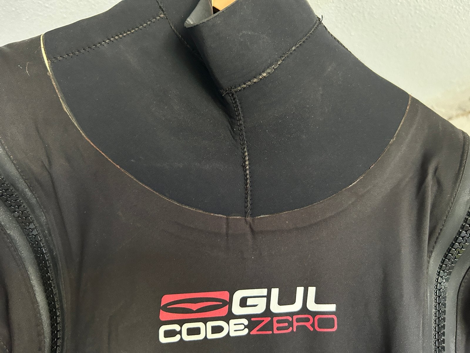 Gul droogpak maat XL - slechts 3x gebruikt, Watersport en Boten, Ophalen, Zo goed als nieuw, Dame of Heer, Drysuit