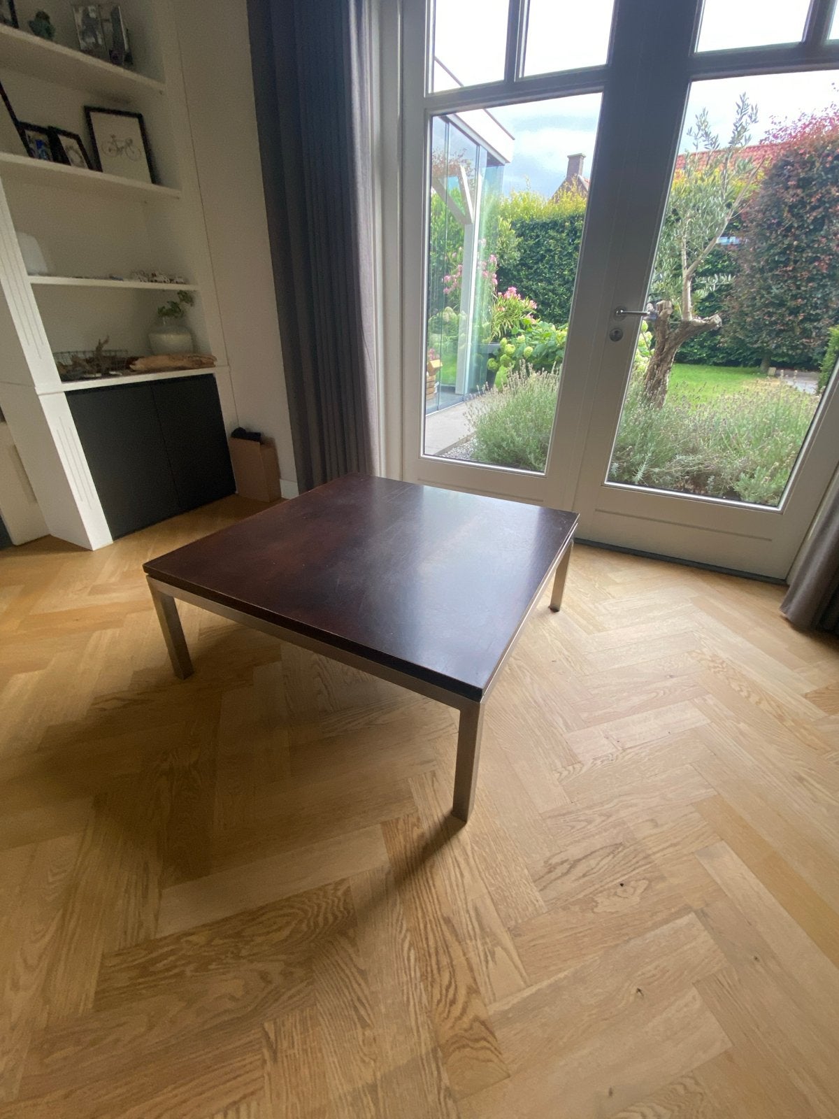 Stijlvolle vierkante salontafel - Donkerbruin, Huis en Inrichting, Tafels | Salontafels, Ophalen, Gebruikt, Vierkant, 50 tot 100 cm