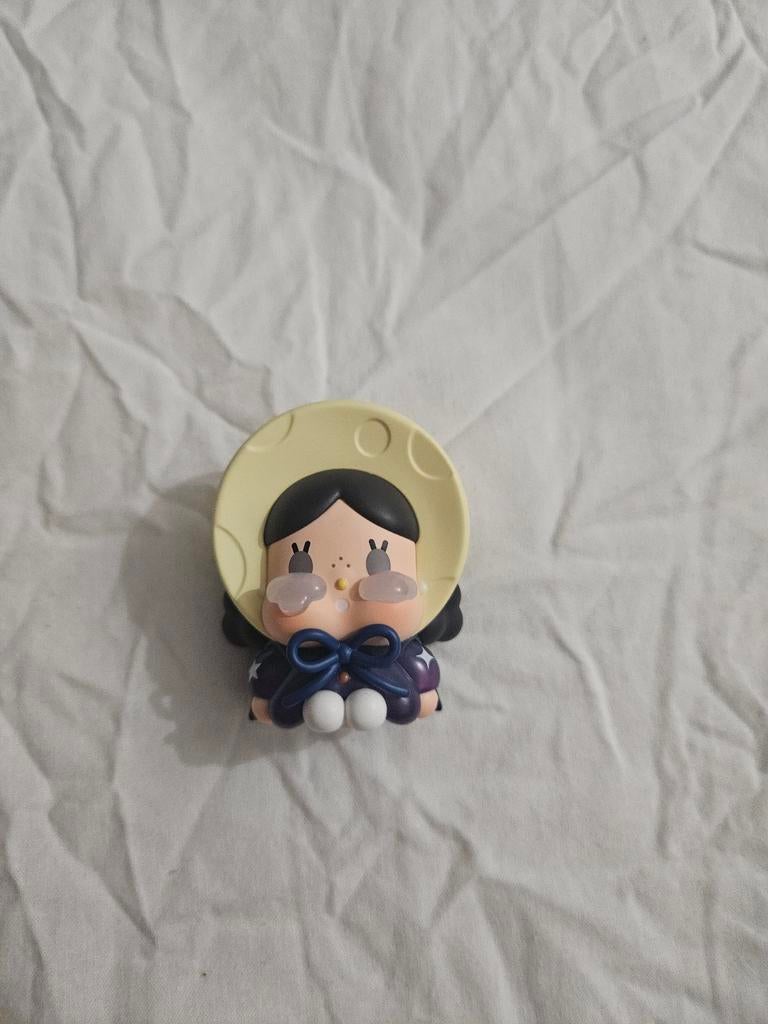 Crybaby, Ophalen of Verzenden, Zo goed als nieuw, Jongen of Meisje