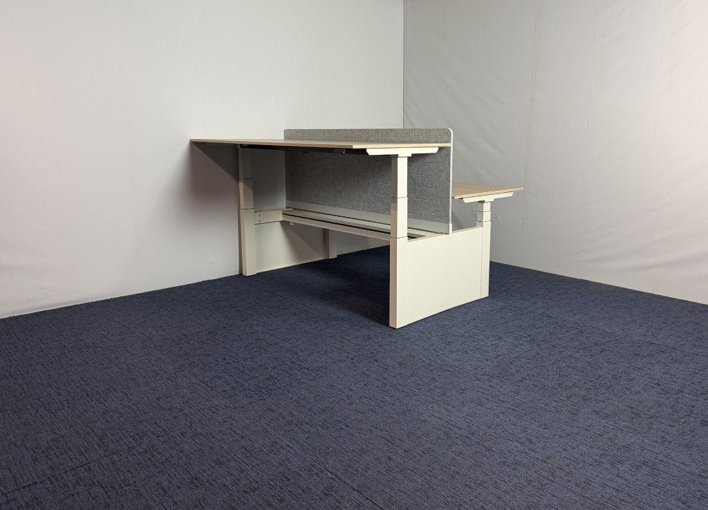 Bench zit/sta bureau Voortman (elektrisch) - 180 x 165 cm., Ophalen, Zit-sta bureau, Voortman, 180 cm
