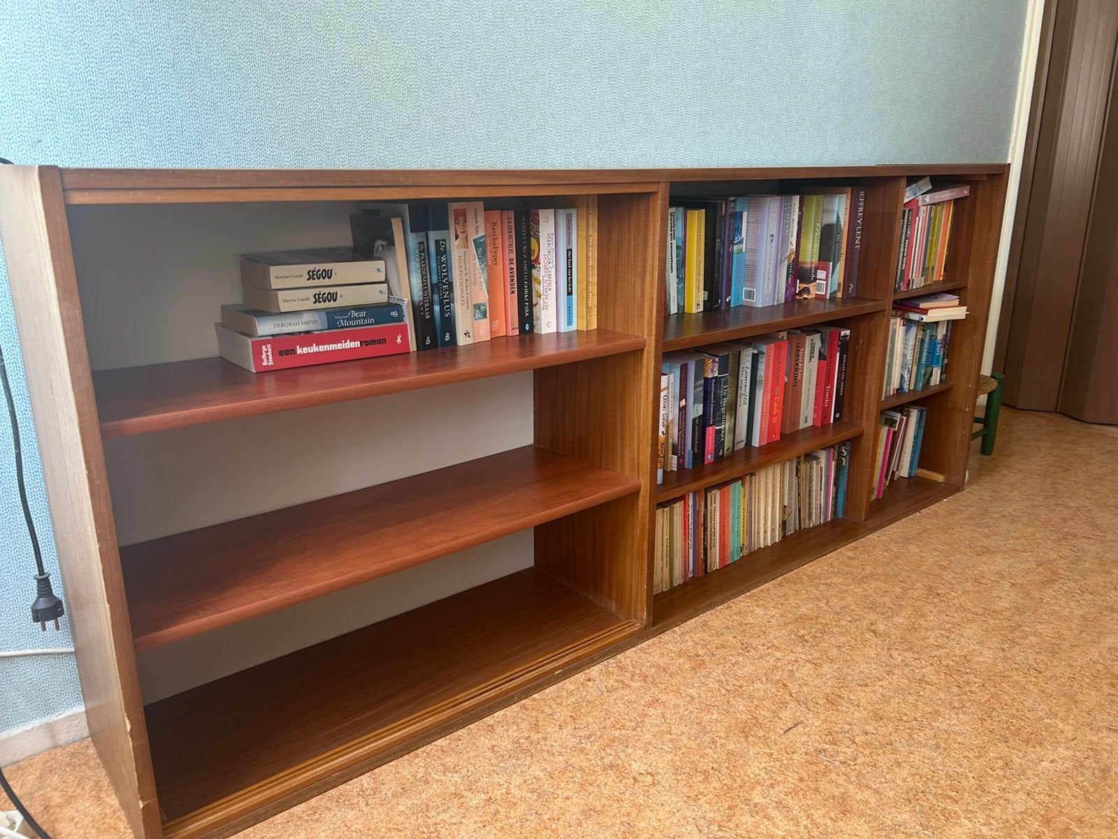 Vintage boekenkast, Ophalen, 50 tot 100 cm, Zo goed als nieuw, 150 tot 200 cm