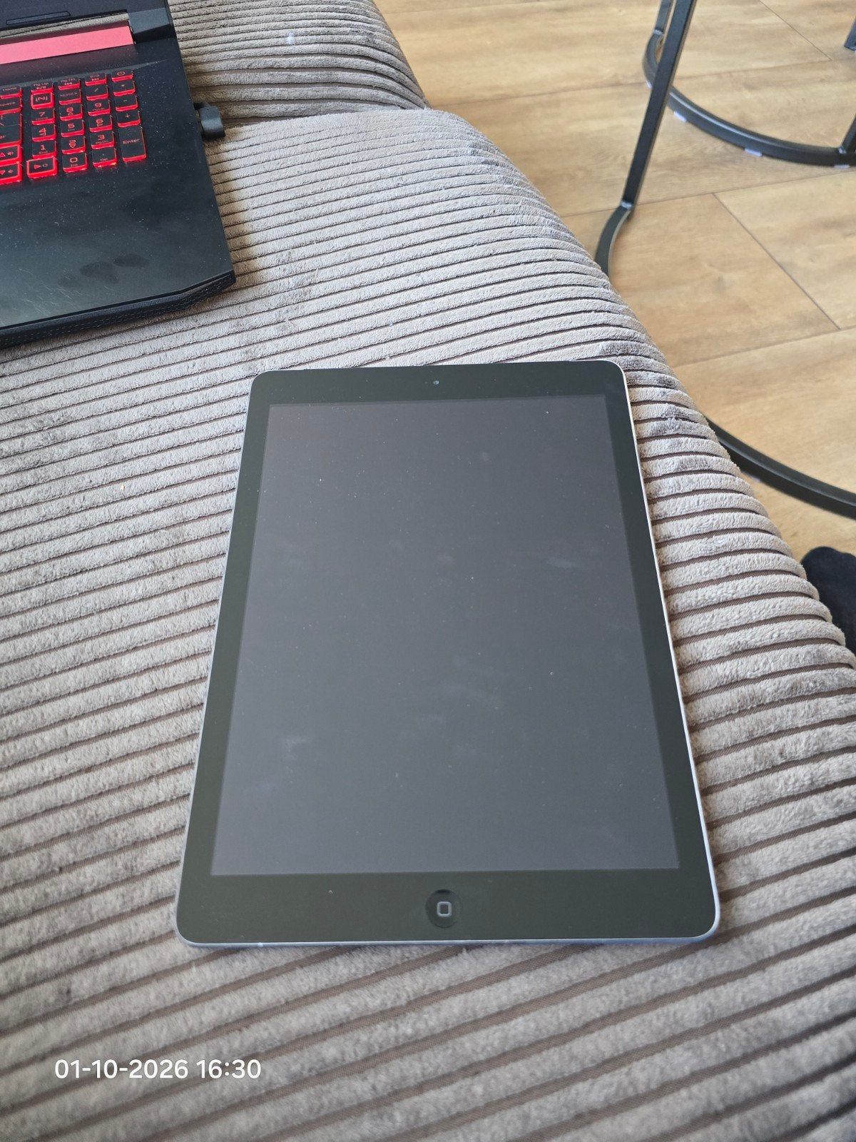 Foto 5 van Apple iPad Air (1e gen) 16GB Wi-Fi - Zo goed als nieuw