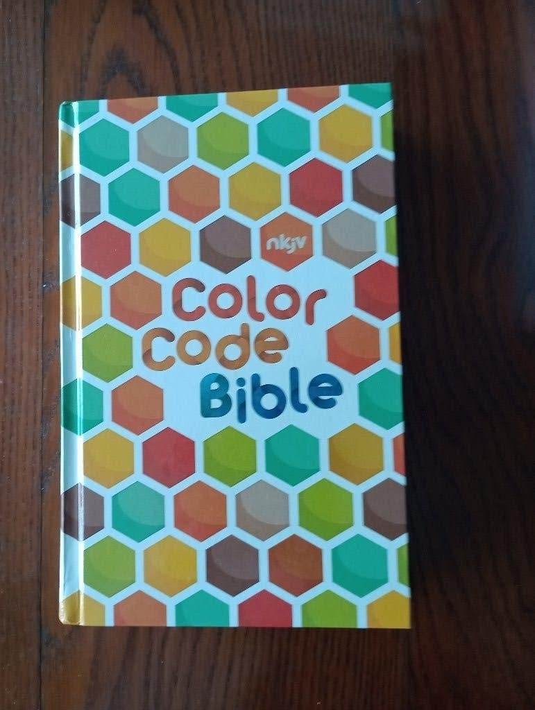 Color Code Bible New King James Version   NEW, Boeken, Non-fictie, Nieuw, Ophalen of Verzenden, NKJV