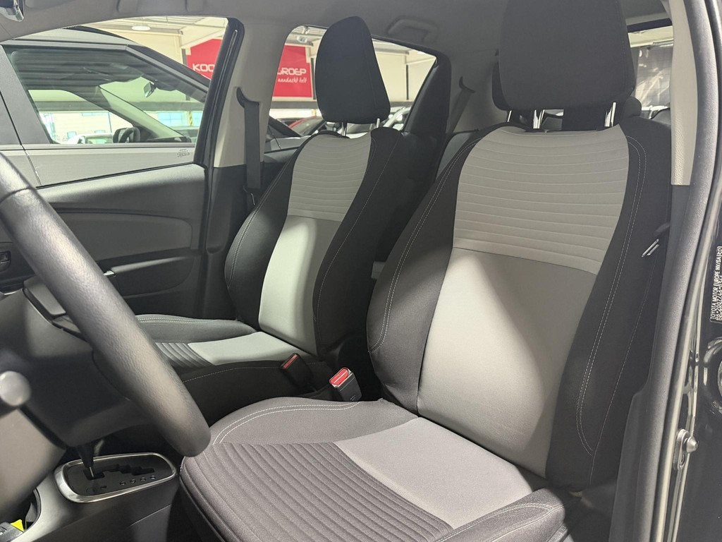 Toyota Yaris 1.5 Hybrid Dynamic | Trekhaak | All Season band, Auto's, Toyota, Euro 6, 4 cilinders, Zwart, Origineel Nederlands