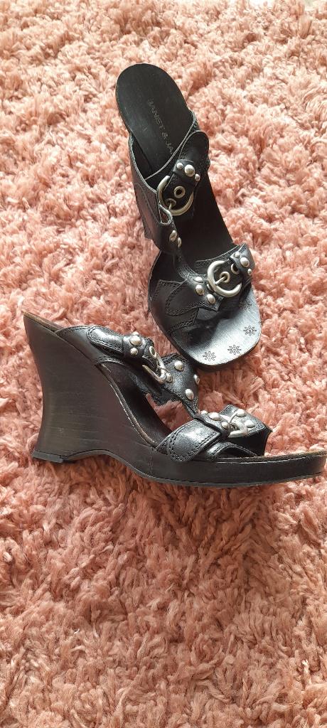 Sleehak schoenen maat 40 Janet janet, Zwart, Gedragen, Sandalen of Muiltjes, Ophalen of Verzenden