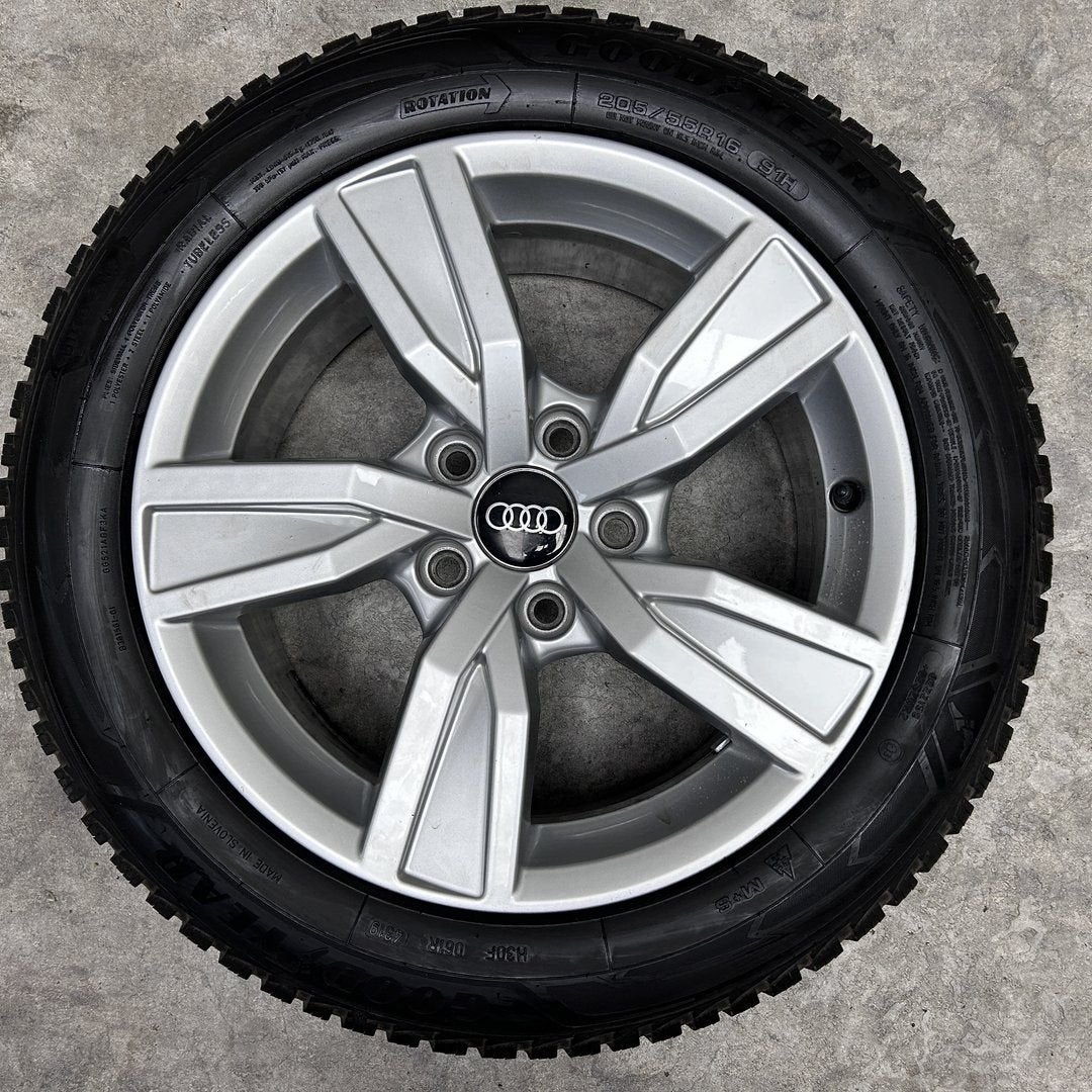 ✅ diversen 16 inch velgen + winterbanden Audi A3, Auto-onderdelen, Gebruikt, -, Banden en Velgen, -