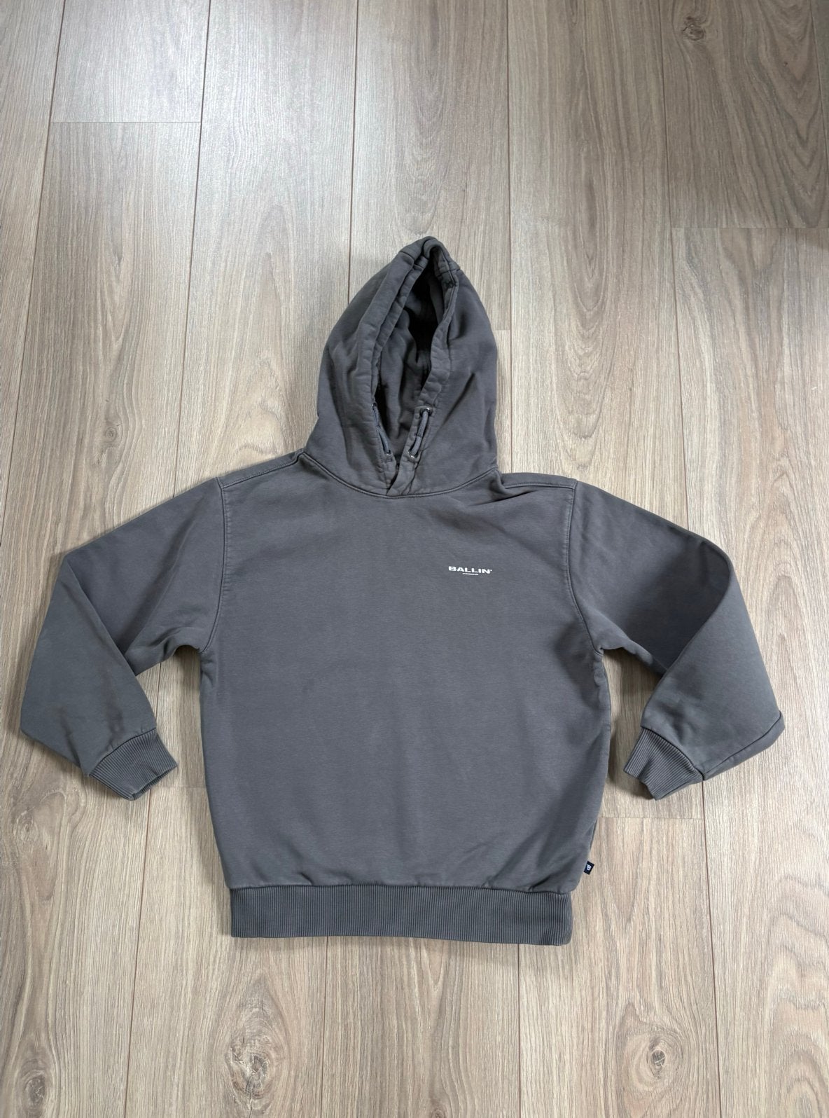 Grijze Ballin’ hoodie - maat 10/140, Ophalen of Verzenden, Zo goed als nieuw, Jongen, Trui of Vest