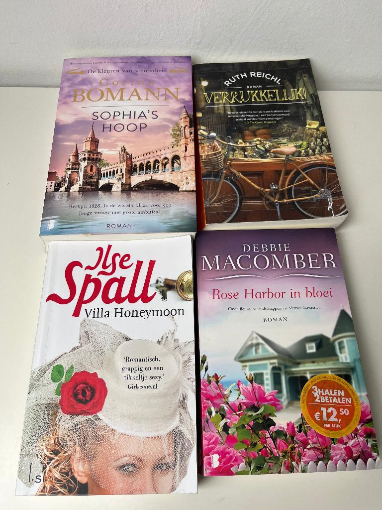 4 romans voor een tientje, Boeken, Ophalen of Verzenden, Zo goed als nieuw