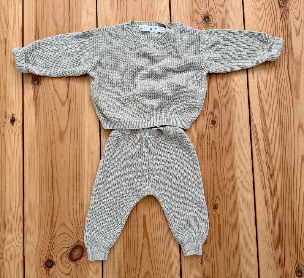 Zara Baby Set - Broek Trui - Zacht Groen - maat 68, Broekje, Jongetje of Meisje, Ophalen of Verzenden, Zo goed als nieuw