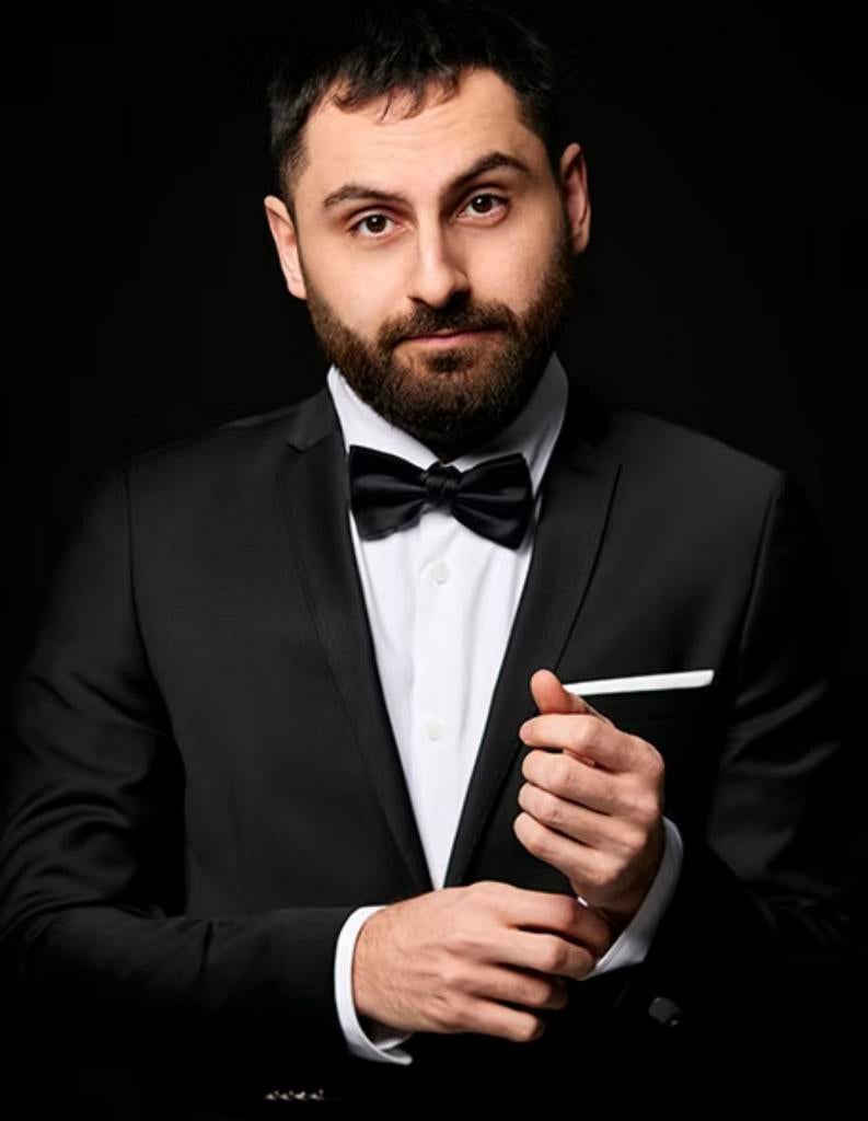 2x Yunus Aktas Diligentia Den Haag 13 mei 1e rang rij 2, Tickets en Kaartjes, Theater | Cabaret en Komedie, Twee personen, Mei
