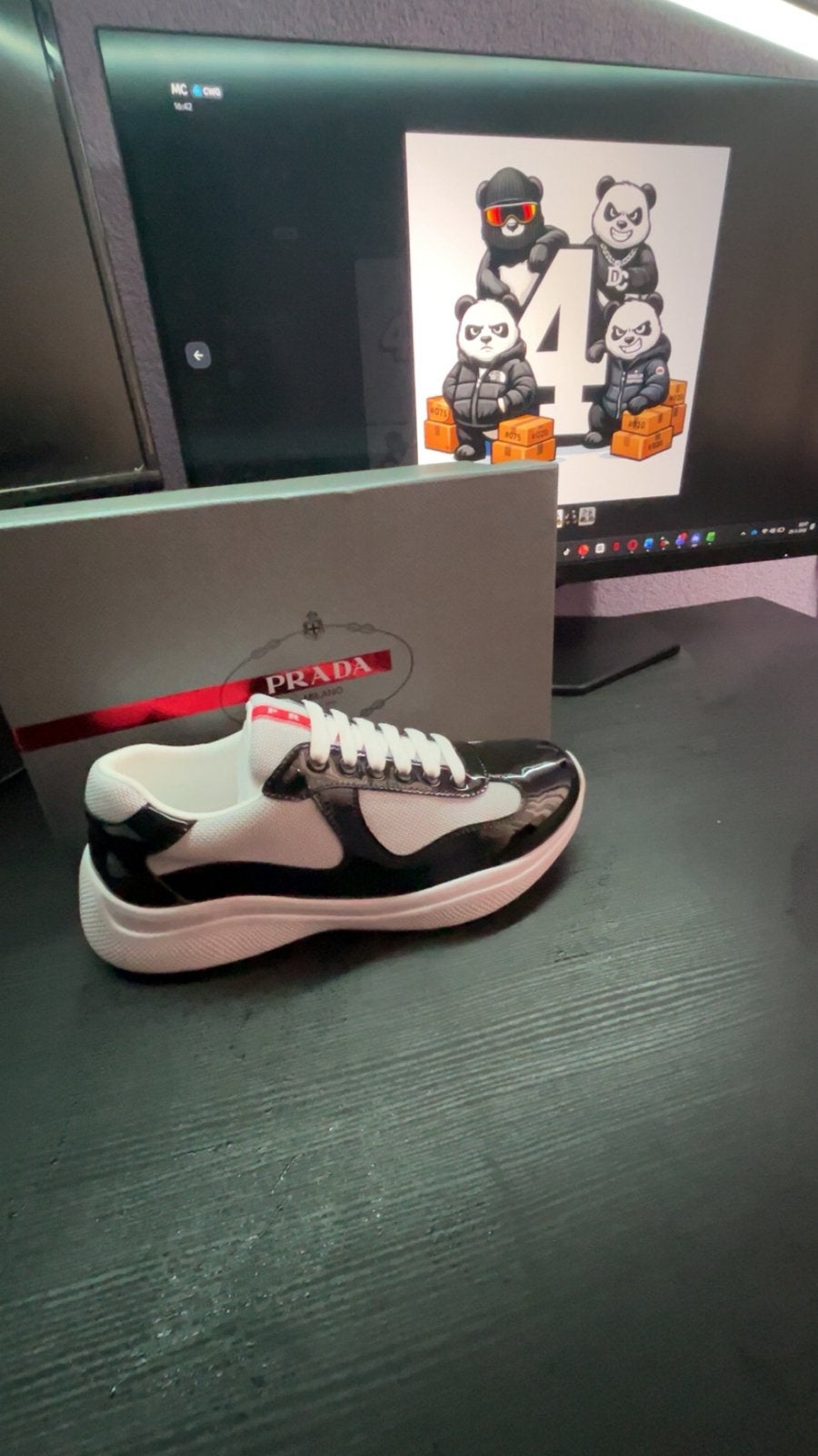 Prada cups zwart, Kleding | Heren, Schoenen, Ophalen of Verzenden, Zo goed als nieuw, Zwart