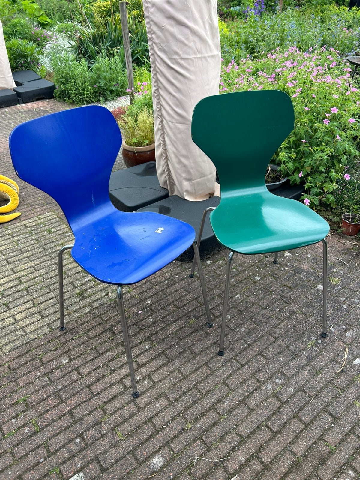 2 Deense eetkamerstoelen €5/stuk, Huis en Inrichting, Stoelen, Ophalen of Verzenden, Zo goed als nieuw, Overige kleuren, Vier