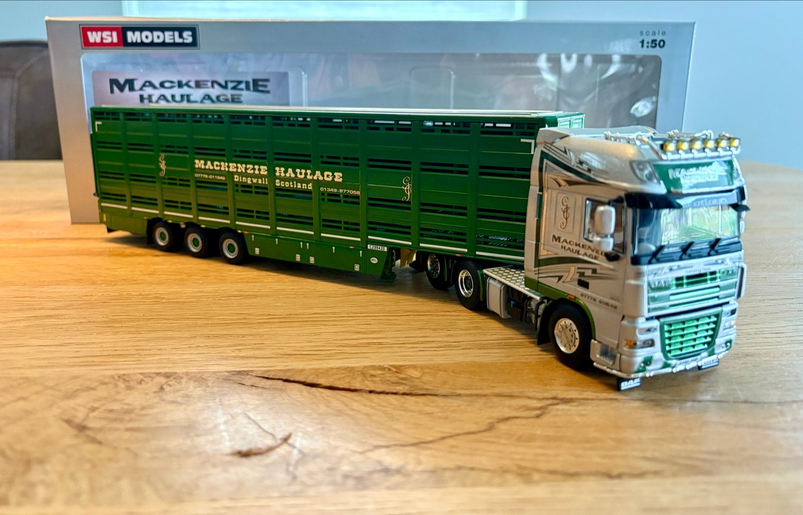 WSI 1:50 Mackenzie Haulage DAF XF 105 Livestock Trailer, Ophalen of Verzenden, Zo goed als nieuw, Overige merken