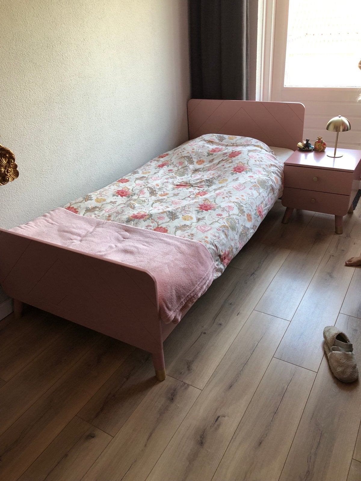 Eenpersoonsbed 90x200 roze