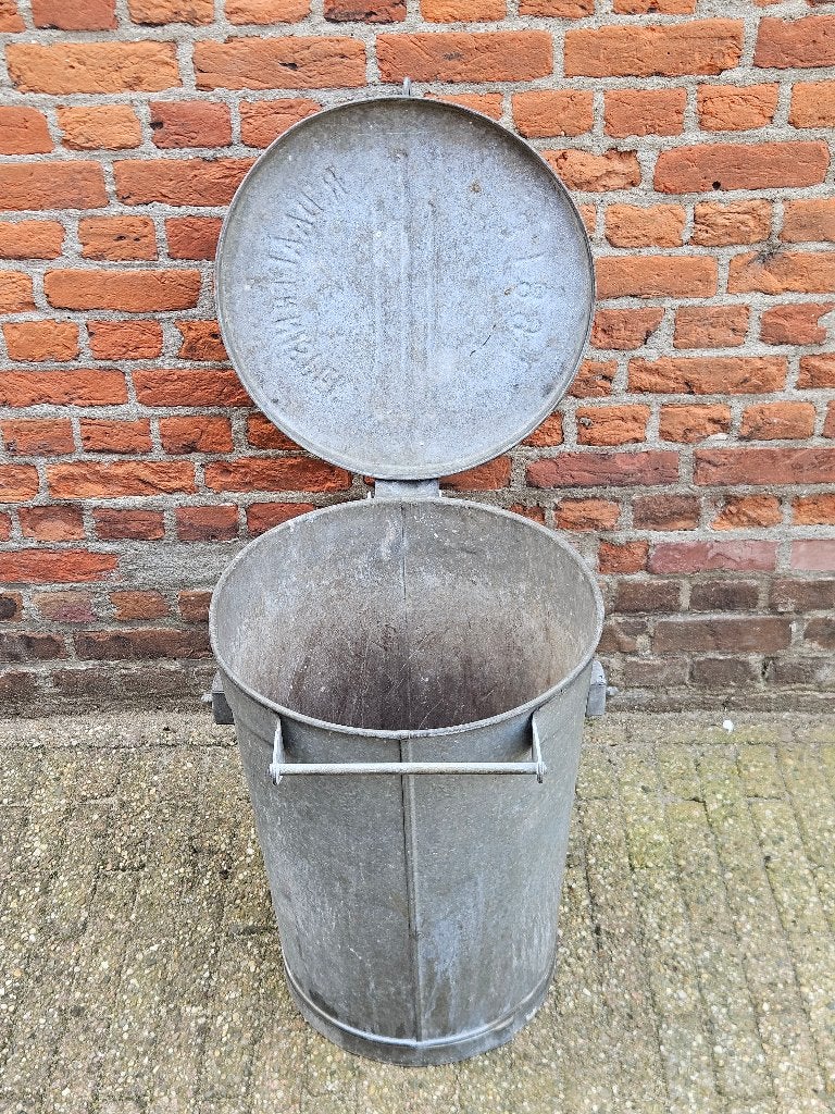 Zinken Vuilnisemmer / vuilnisbak, 50 – 75, Gebruikt, 40 liter of meer, Ophalen of Verzenden
