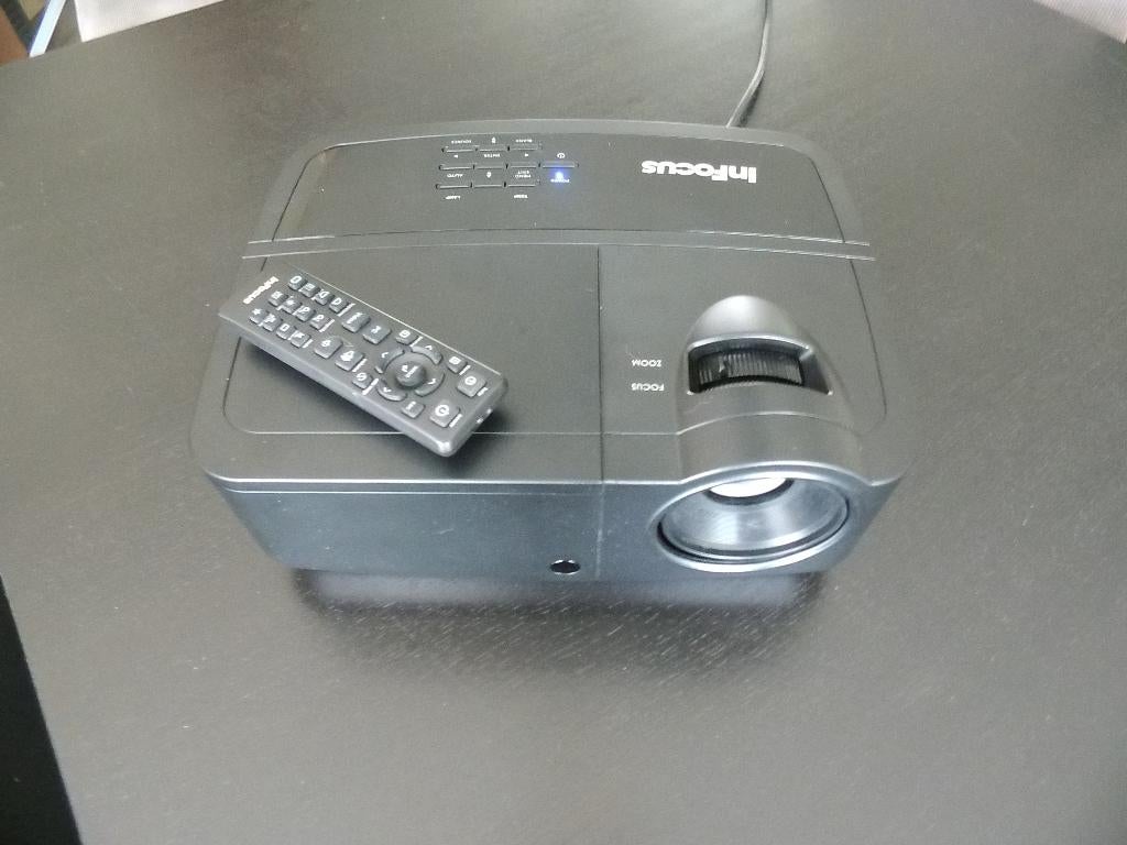 beamer hdmi, Audio, Tv en Foto, Beamers, Ophalen, Infocus, HD (720), Zo goed als nieuw