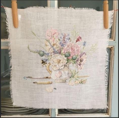 borduurpatroon bloemen in een pot met oor Marjolein Bastin, Ophalen of Verzenden, Zo goed als nieuw, Handborduren, Patroon