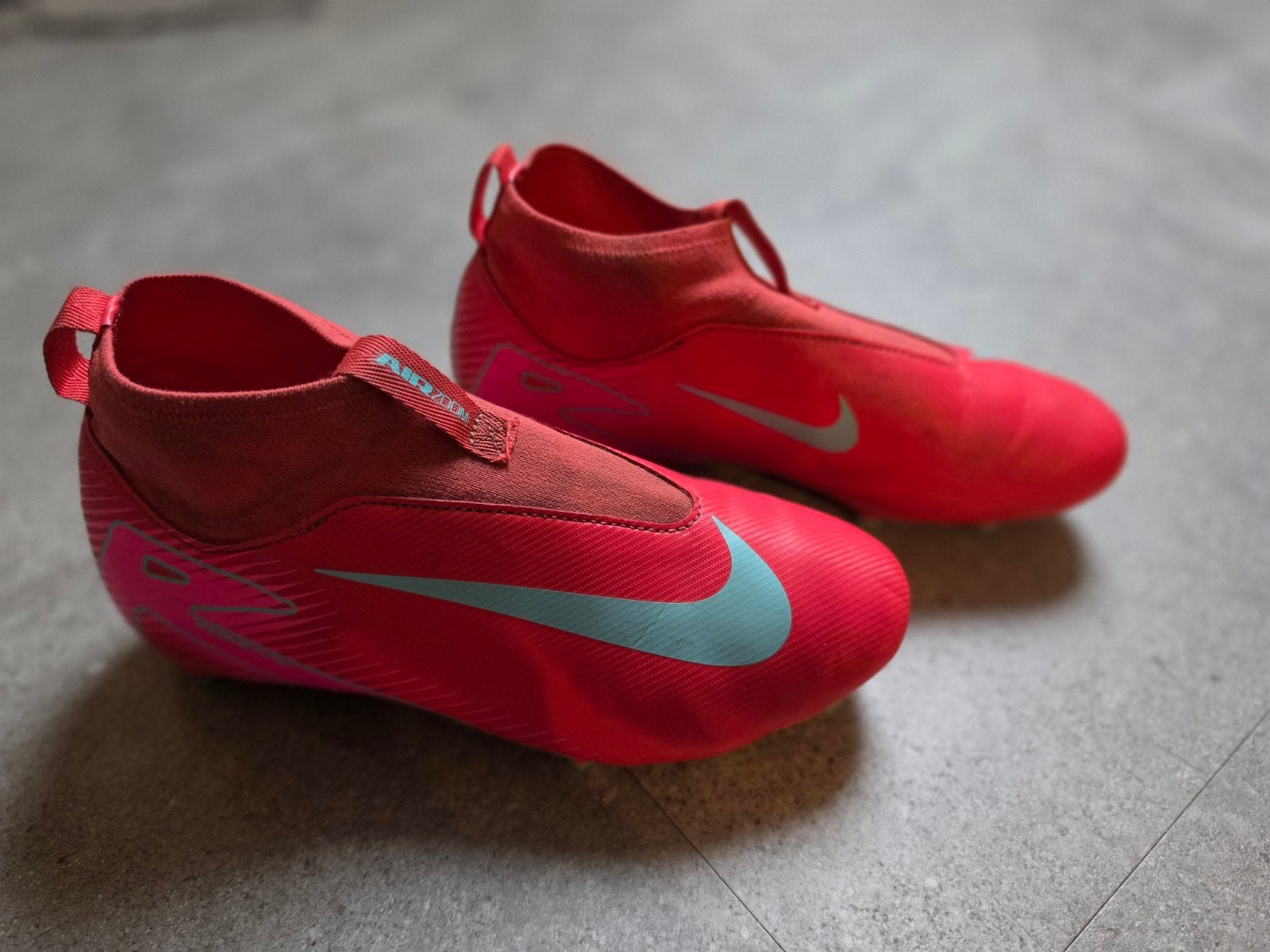 Nike voetbalschoenen - Zo goed als nieuw - Maat 38, Ophalen, Zo goed als nieuw, Schoenen