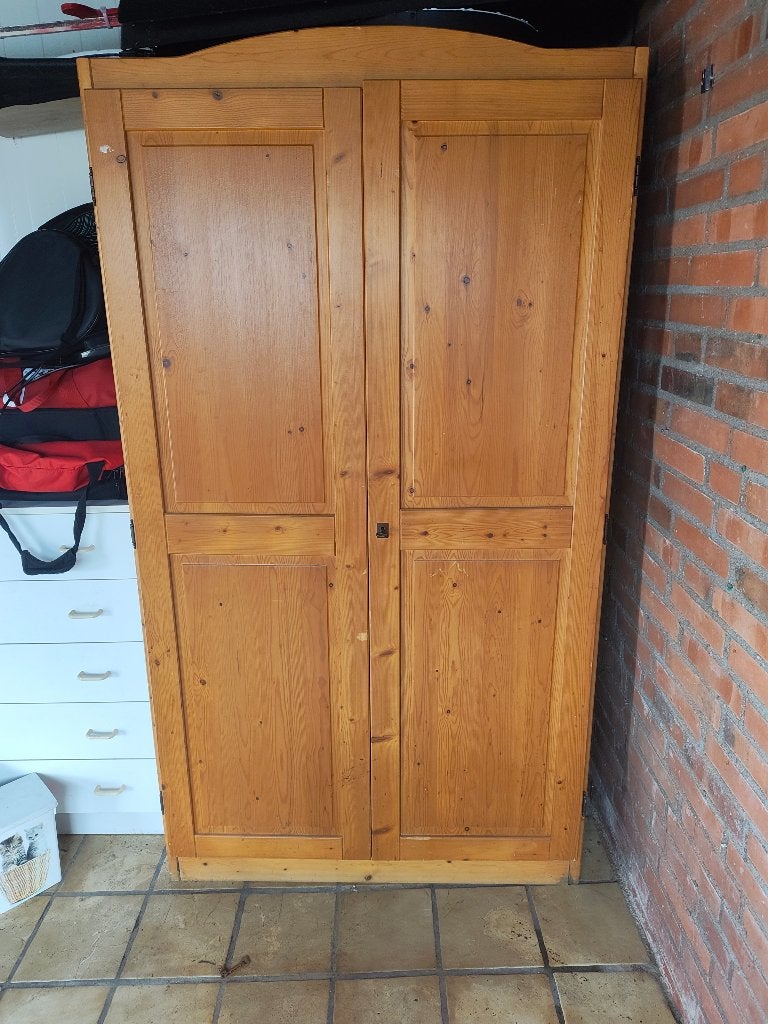 Kast gratis ophalen, Huis en Inrichting, Kasten | Kledingkasten, Ophalen, Gebruikt, 100 tot 150 cm, 100 tot 150 cm