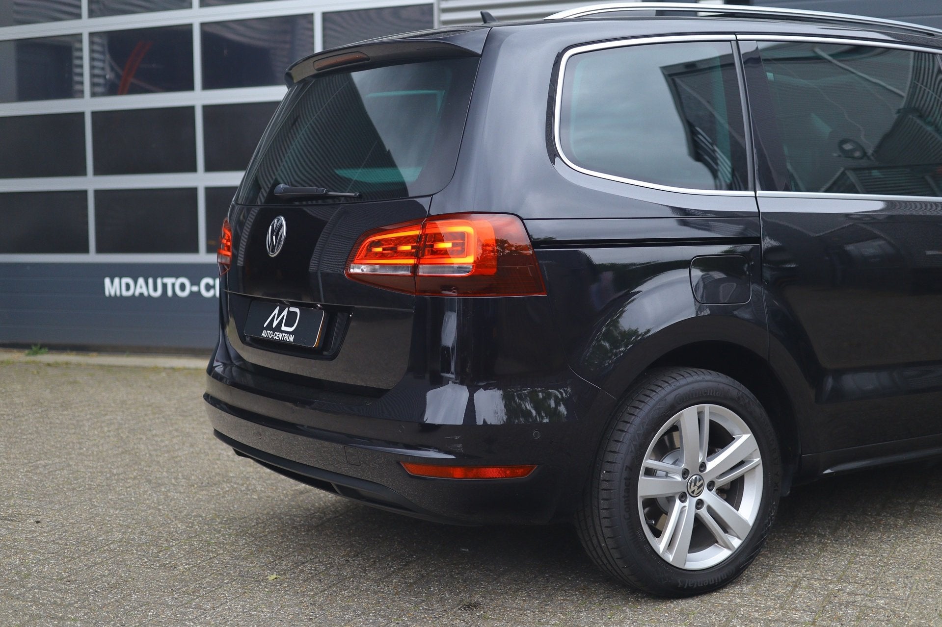 Foto 13 van Volkswagen SHARAN 1.4 TSI Exclusive Series 7 zits Full optio