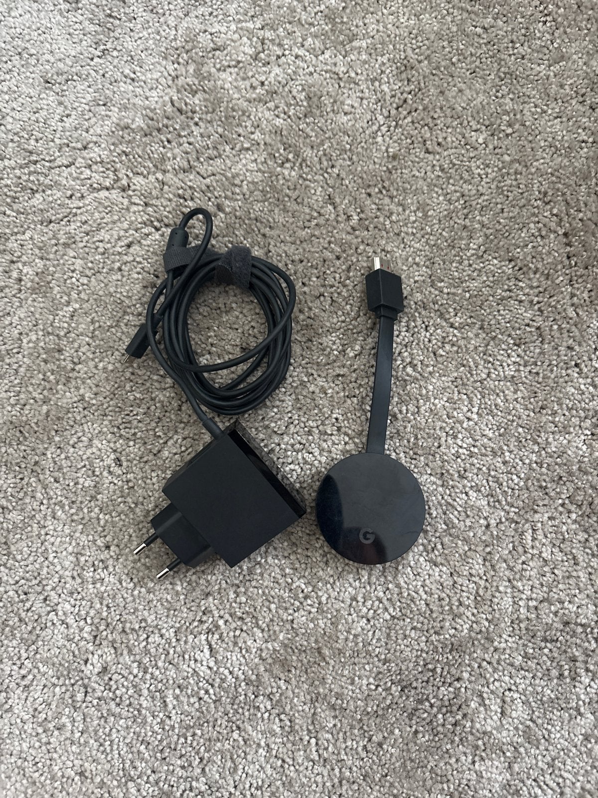 Google Chromecast 4k met adapter en kabel, Ophalen of Verzenden, Zo goed als nieuw, HDMI, Zonder harde schijf