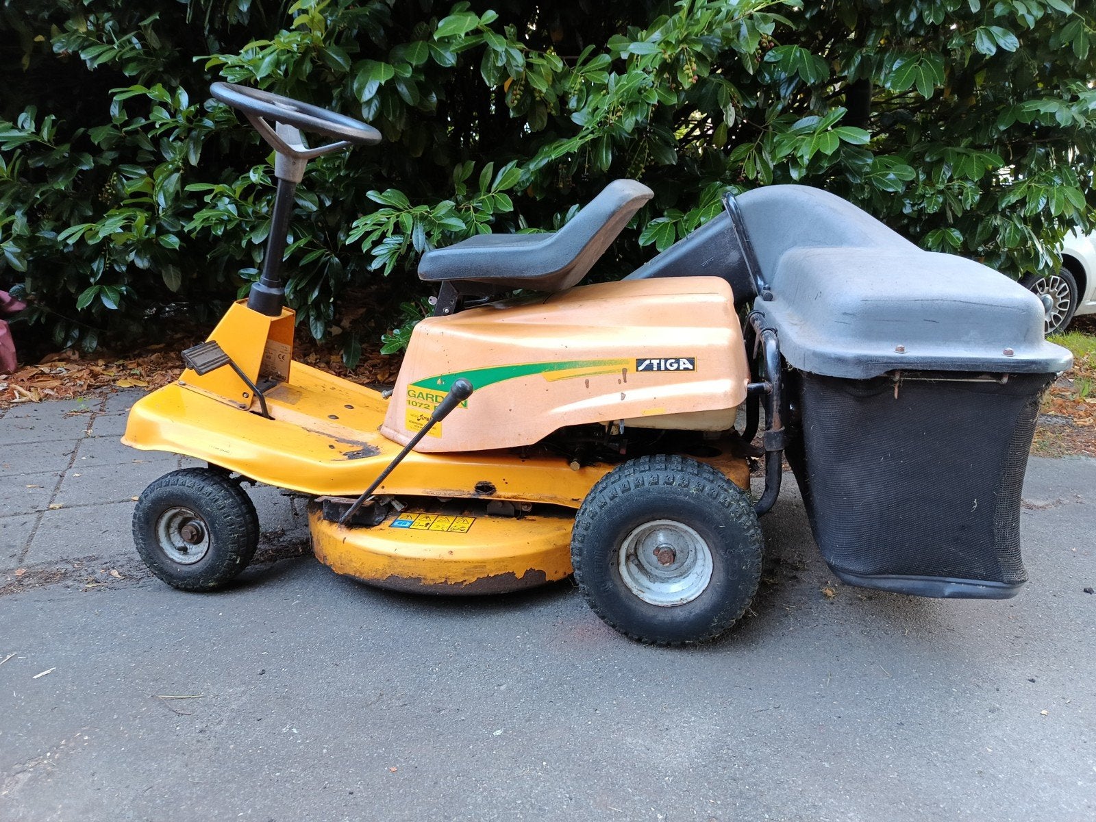 Stiga garden zitmaaier, Tuin en Terras, Zitmaaiers, Ophalen, Gebruikt