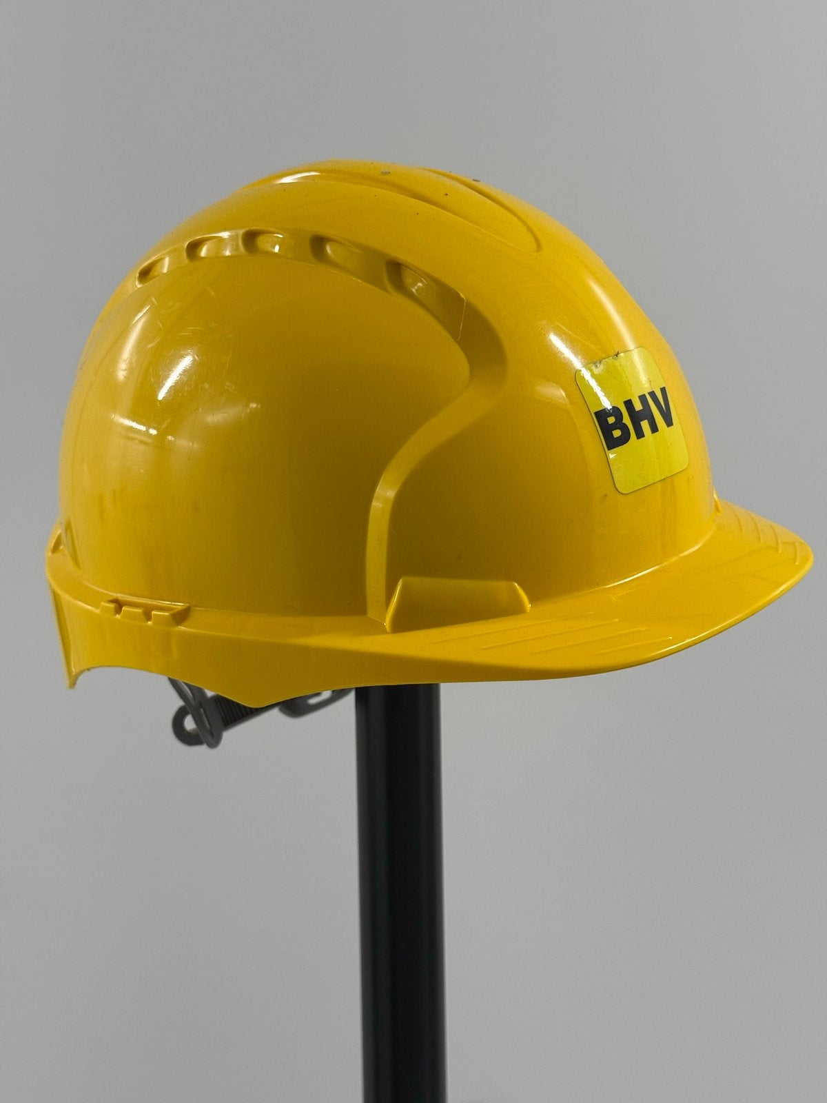 4 gele BHV helmen - perfect voor carnaval of toneel, Doe-het-zelf en Verbouw, Veiligheidshelmen, Ophalen, Gebruikt