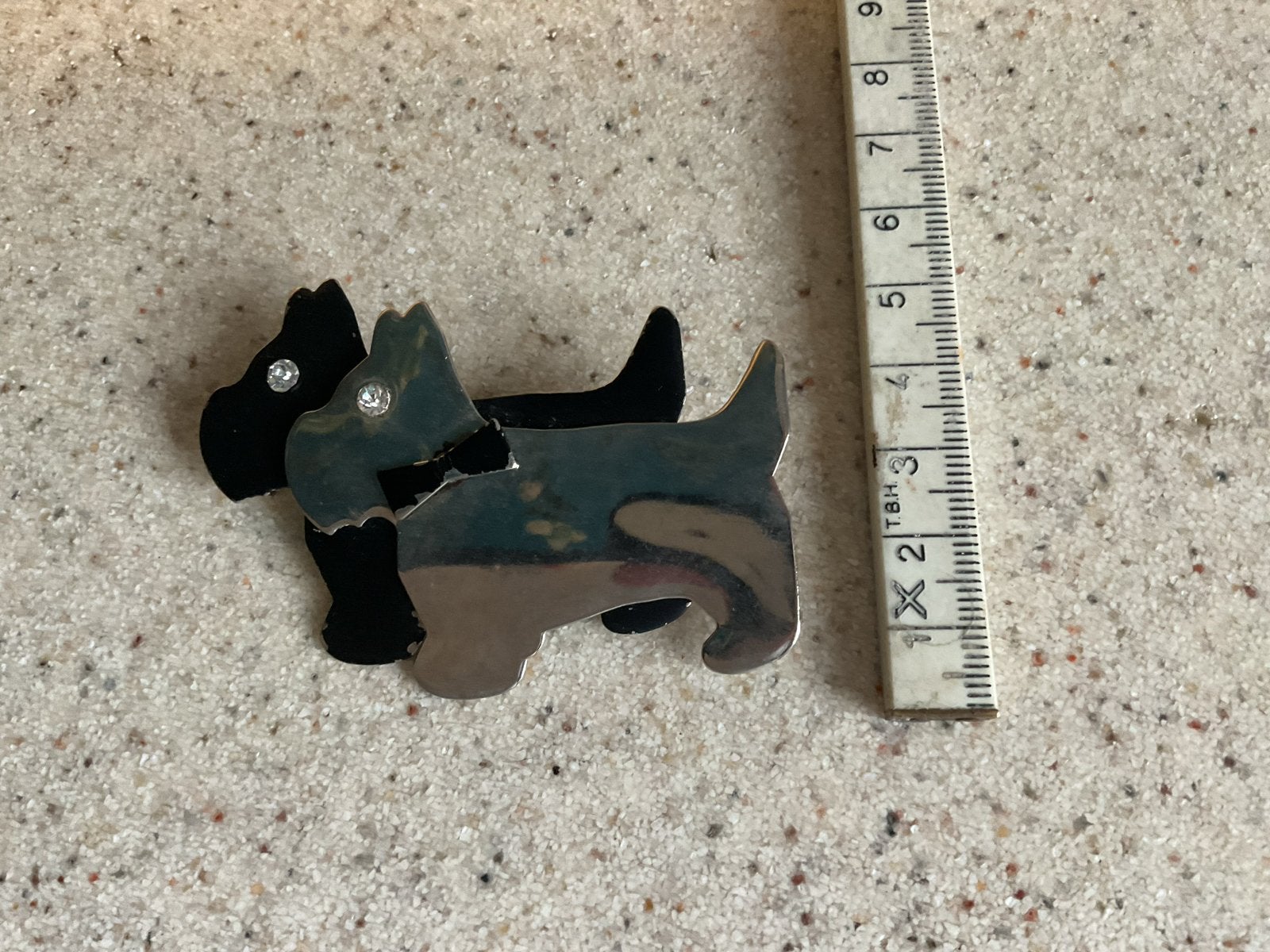 Vintage Scottie Hond Broche - Zwart en Zilverkleurig, Overige materialen, 4 tot 7 cm, Gebruikt, Zwart