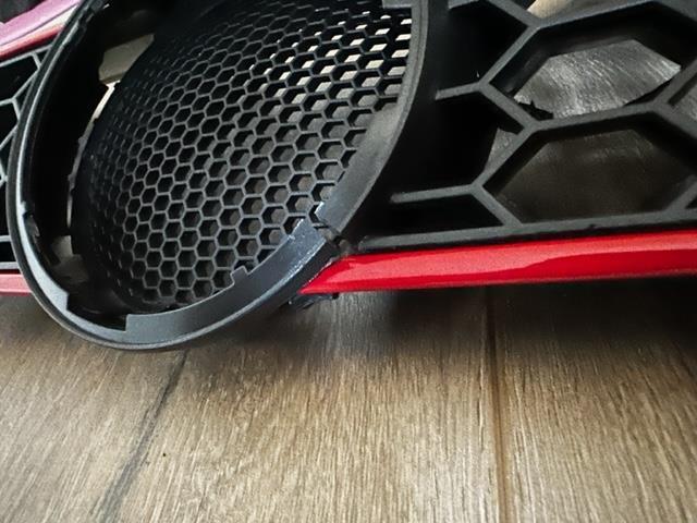GTI Look Sport Grill met Rode Bies Geschikt voor VW Polo 6R, Auto diversen, Tuning en Styling, Verzenden, Automotive Parts, A.parts@hotmail.nl