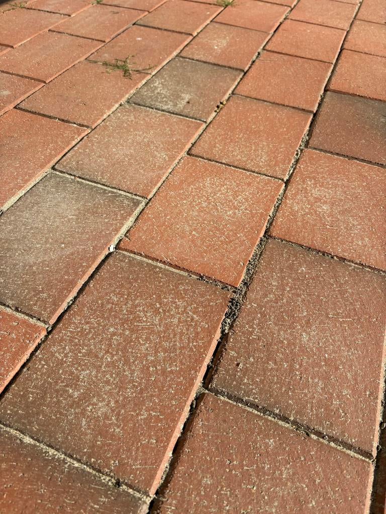 Gratis op te halen:ruim 25m2 gebruikte stenen - 20x15x4cm, Tuin en Terras, Ophalen, Gebruikt, Klinkers, 10 m² of meer