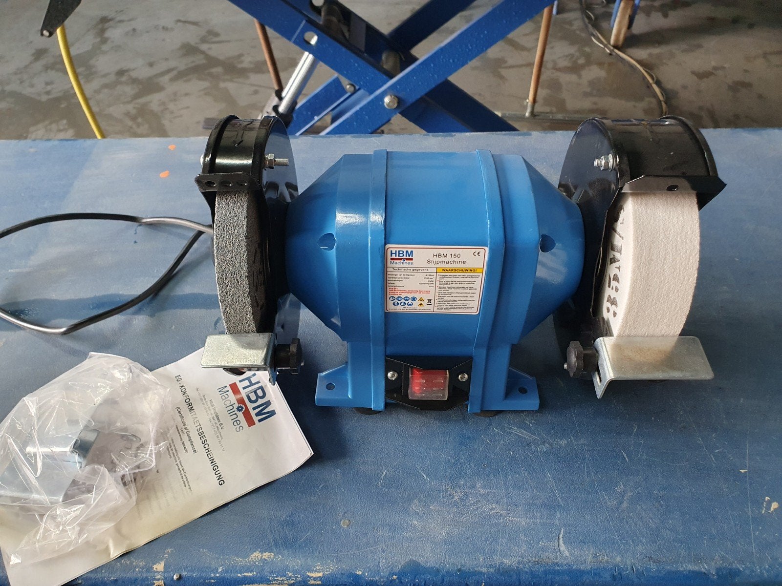 HBM 150 Slijpmachine - Werkbankslijpmachine, Ophalen, Nieuw, Minder dan 700 watt, Werkbankslijpmachine