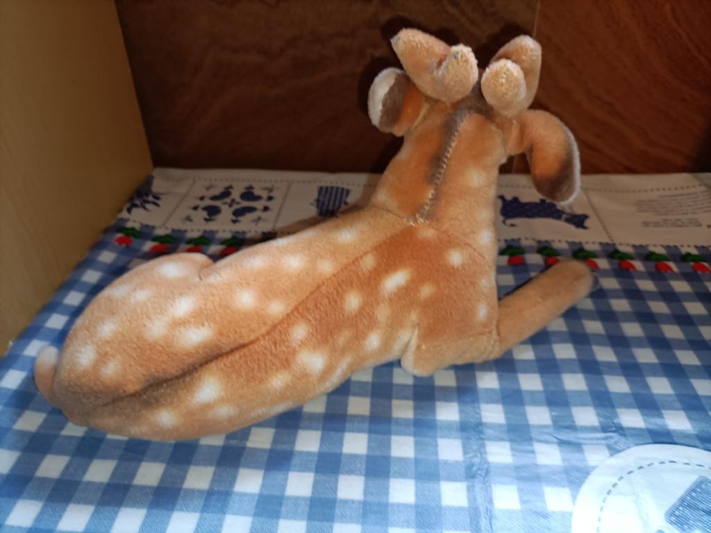 Hert / ree knuffel 27 cm groot, Ophalen of Verzenden, Zo goed als nieuw, Overige typen