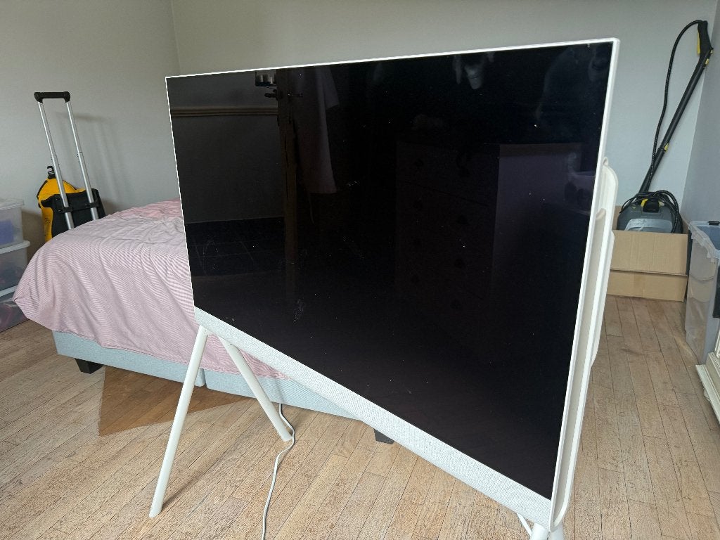 LG 42"  O led TV met voet