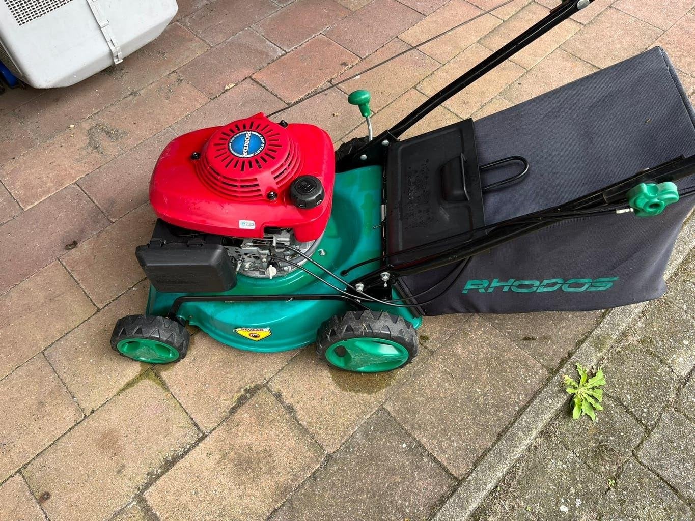 Honda grasmaaier aangedreven 99 euro, Ophalen, Cirkelmaaier, Honda, Zo goed als nieuw