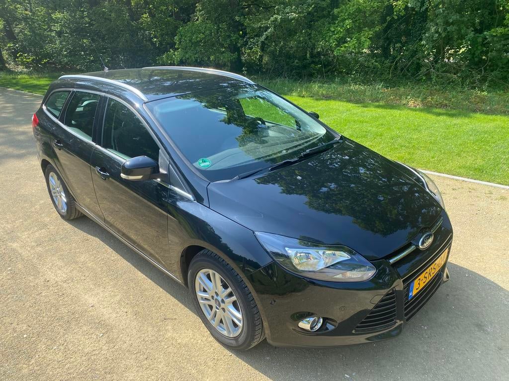 Ford Focus 1.0 Ecoboost 92KW Wagon 2013 Zwart, Auto's, Zwart, Origineel Nederlands, Handgeschakeld, Particulier