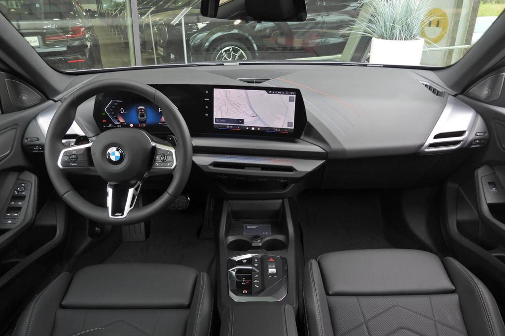 BMW 2 Serie Gran Coupé 220 M Sport Automaat / Panoramadak /, Zwart, 156 pk, Leder, Bedrijf