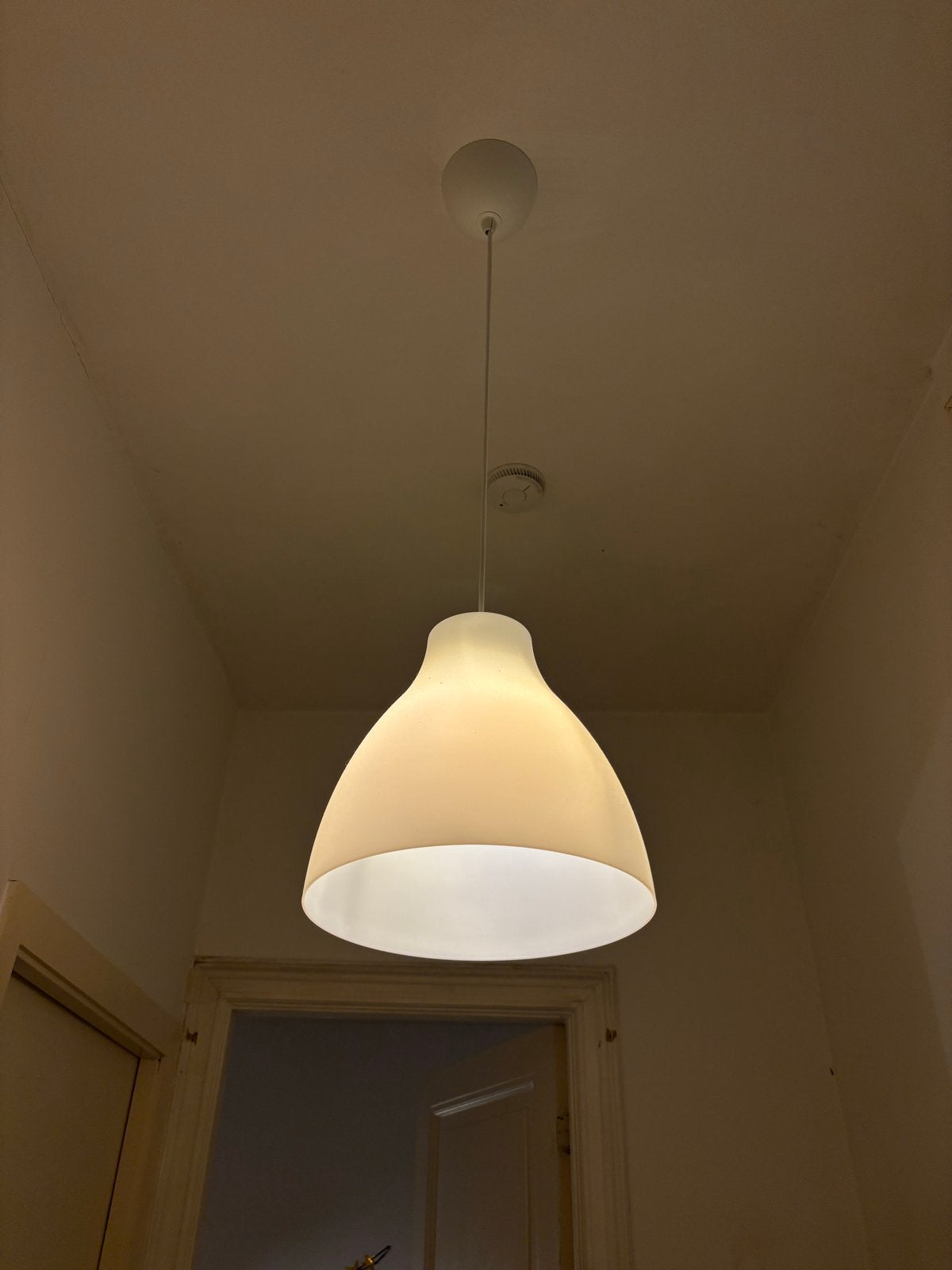 IKEA FADO hanglamp, wit glas, 25 cm, Ophalen, Zo goed als nieuw, Glas, E27 (groot)