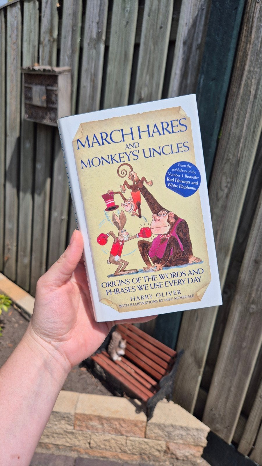 March Hares and Monkeys' Uncles - Harry Oliver, Ophalen of Verzenden, Zo goed als nieuw, Harry Oliver, Wereld overig