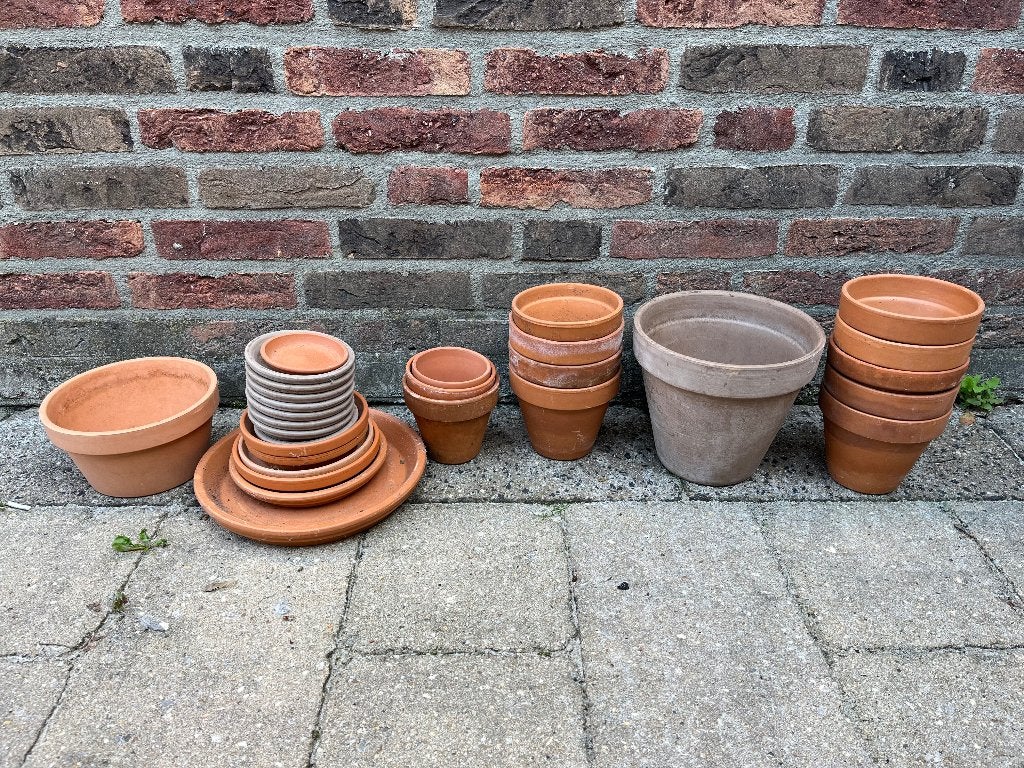 Terracotta potjes, Tuin en Terras, Bloempotten, Ophalen, Gebruikt, Rond, Terracotta