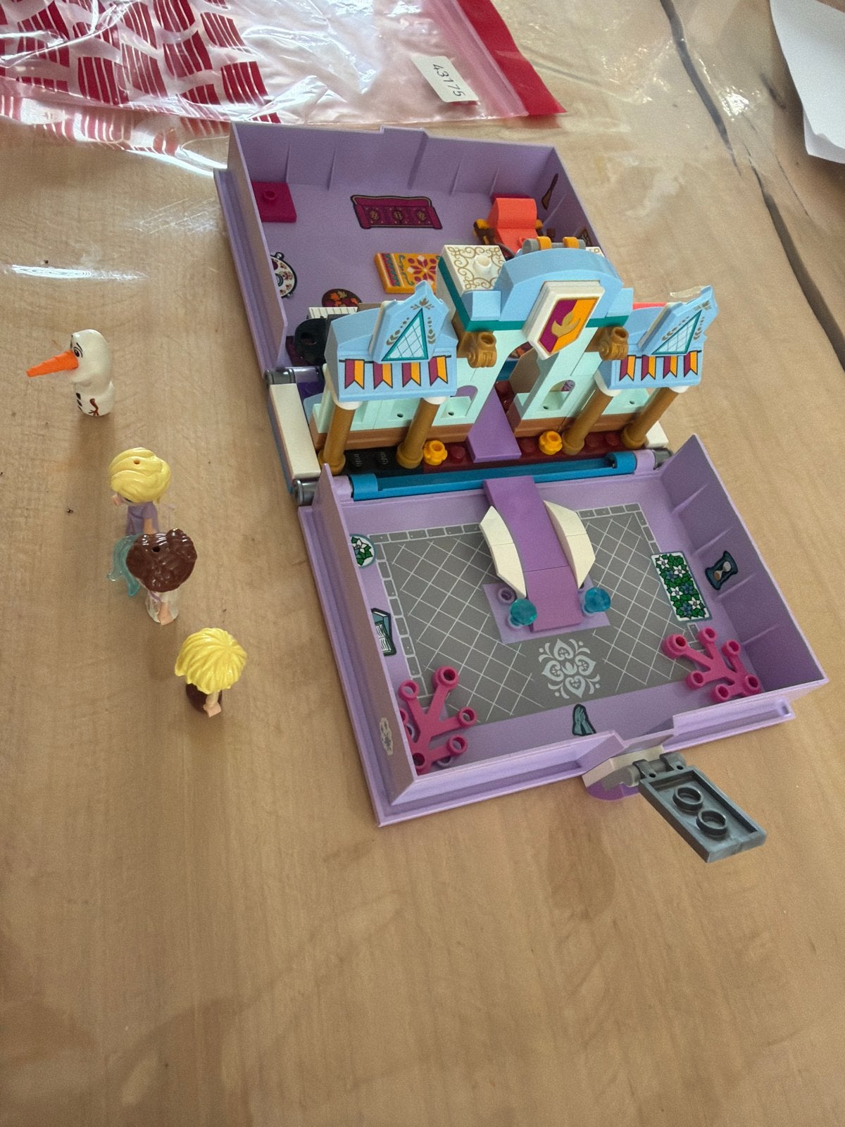 Lego Disney Frozen 2 Arendelle Kasteel Boek 43175, Lego, Ophalen of Verzenden, Zo goed als nieuw, Compleet