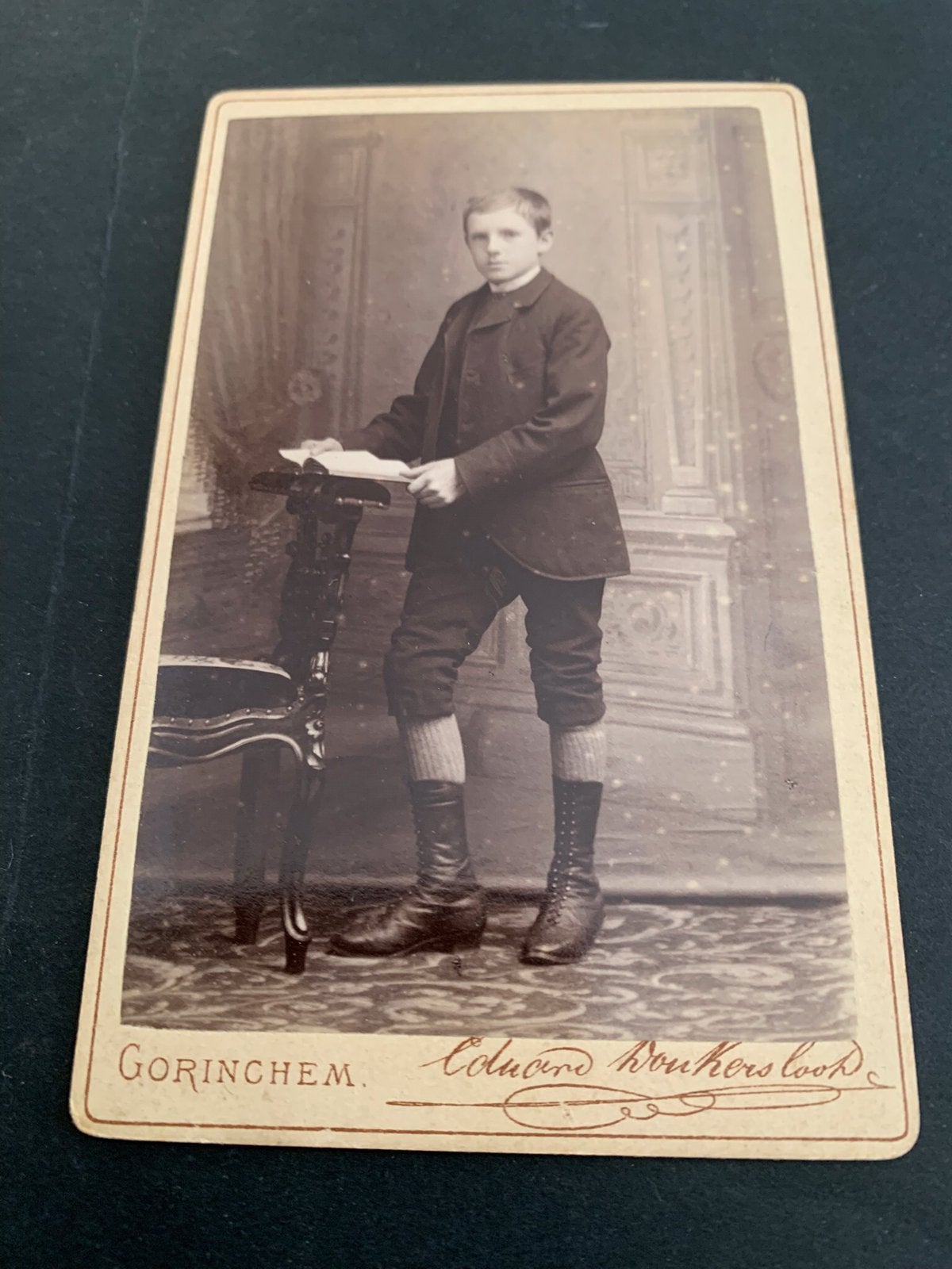 cdv carte de visite jongen  Gorinchem Eduard Donkersloot, Verzamelen, Verzenden, Voor 1940, Zo goed als nieuw, Foto