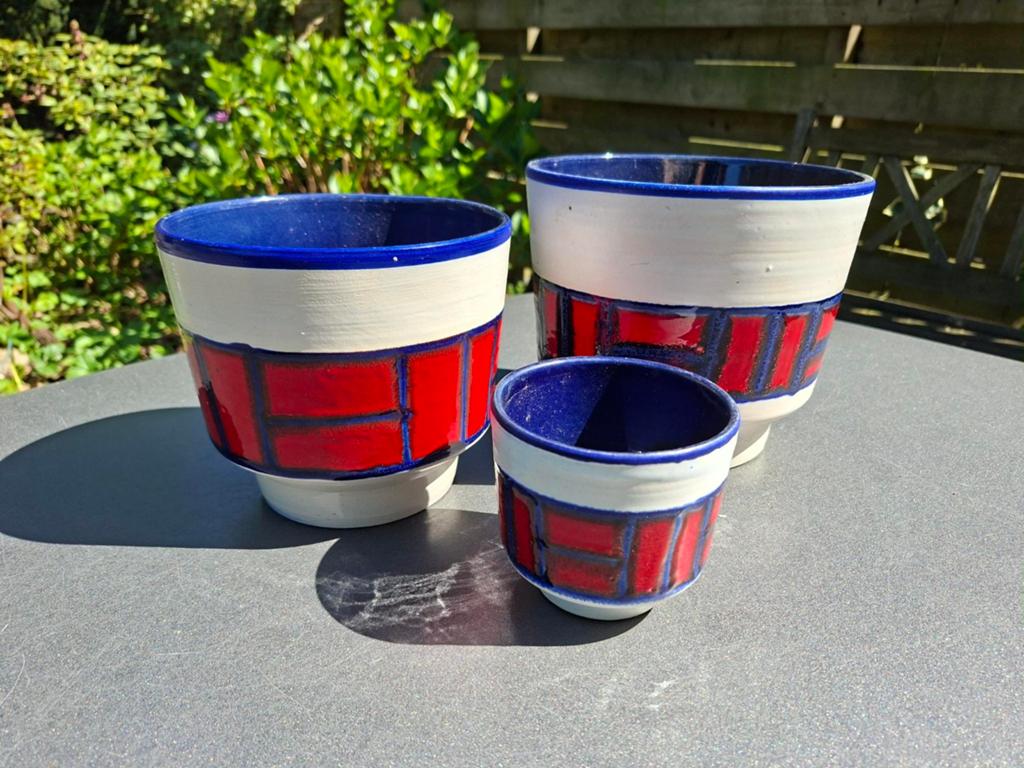 Set van 3 Retro Bloempotten Wit, Blauw, Rood, Verzamelen, Retro, Ophalen of Verzenden, Huis en Inrichting