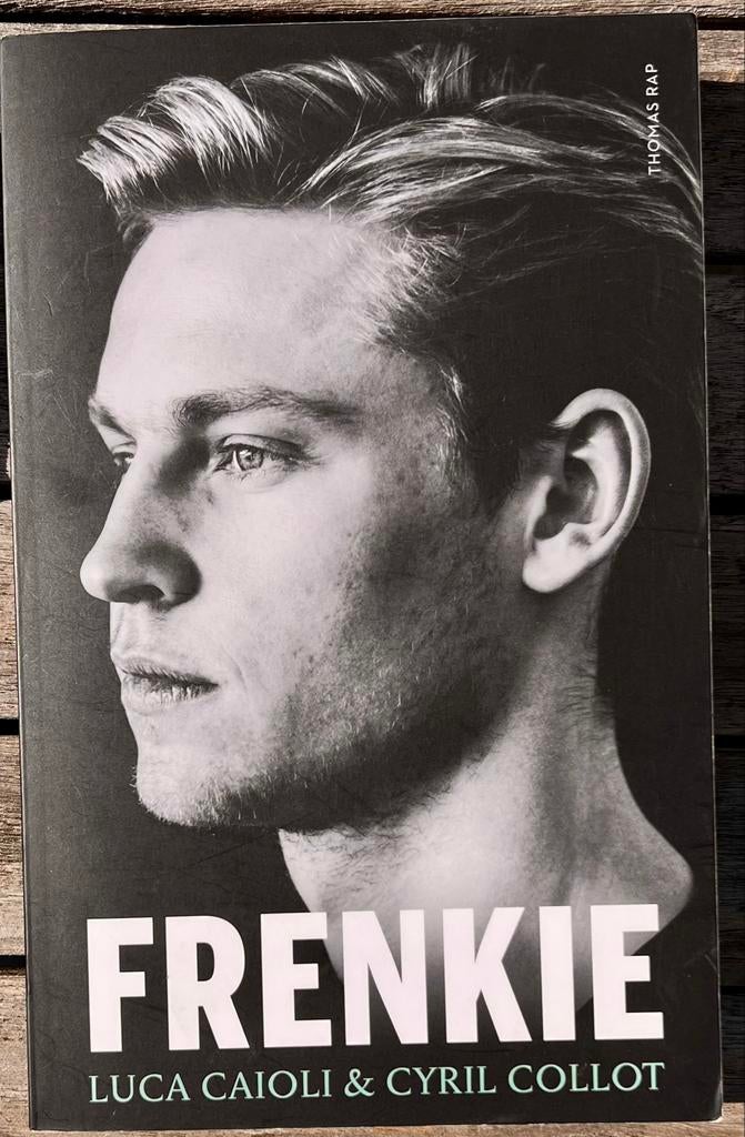 Frenkie - Luca Caioli & Cyril Collot (Biografie), Ophalen of Verzenden, Zo goed als nieuw, Sport