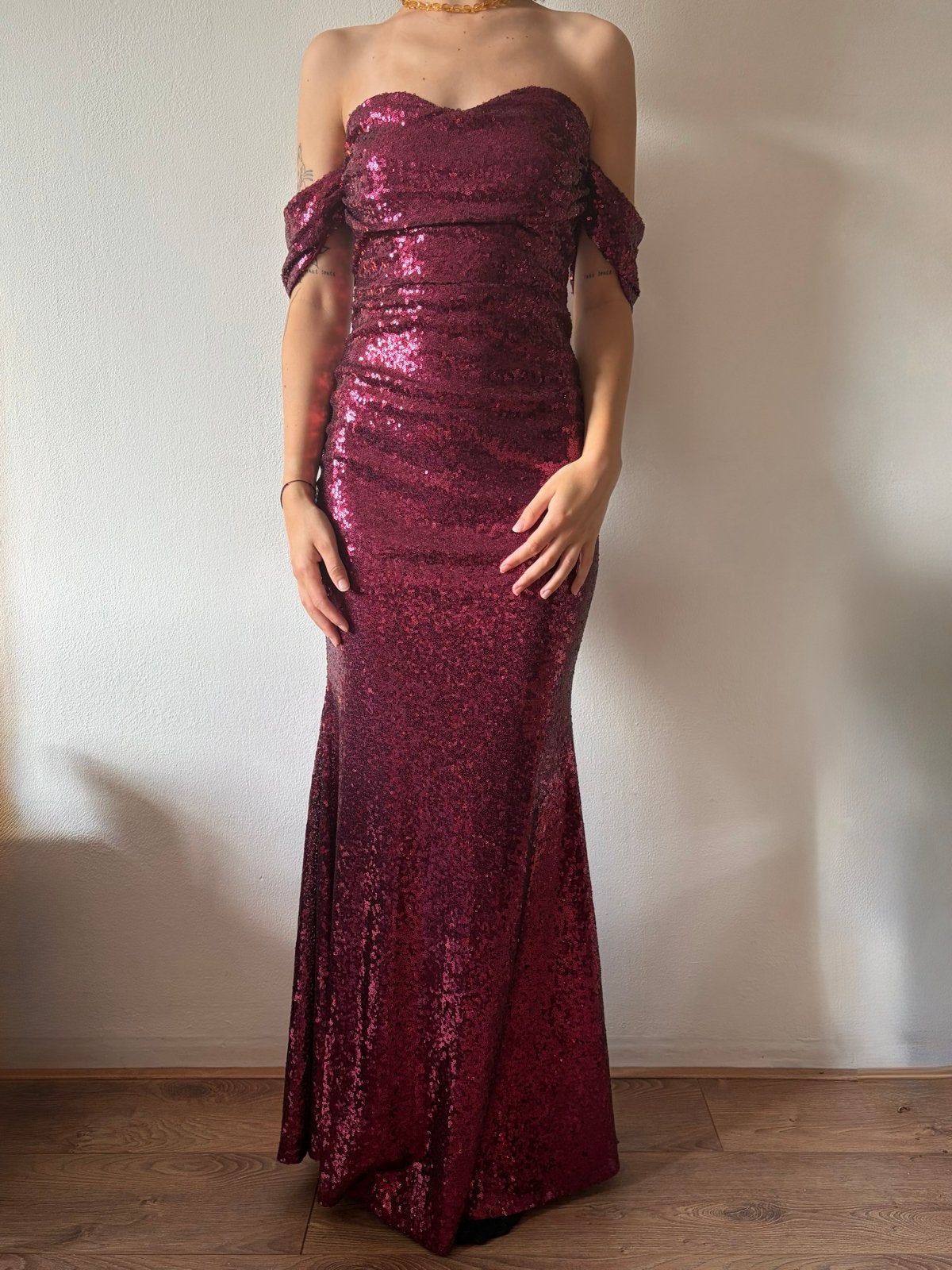 Club L London Galajurk met pailletten - Bordeauxrood, Kleding | Dames, Nieuw, Ophalen of Verzenden, Roze, Maat 36 (S)