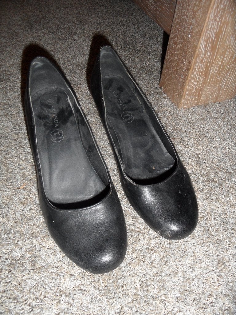 Zwarte damespump, maat 39, Celinda, Kleding | Dames, Pumps, Zwart, Ophalen of Verzenden, Gedragen