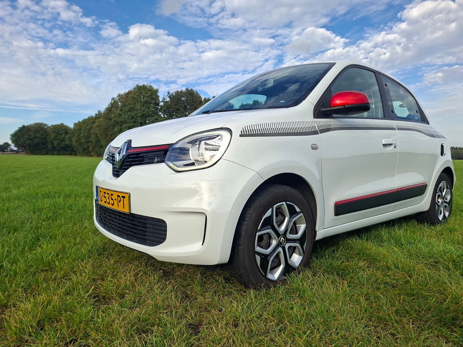 Renault Twingo 1.0 SCe 75pk 2019 Wit Airco, Voorwielaandrijving, 4 stoelen, Mistlampen, Wit