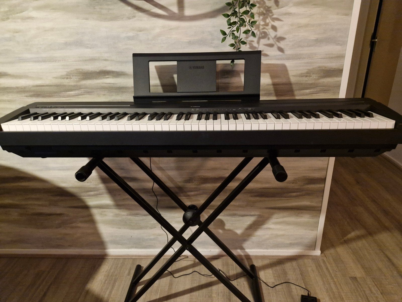 Yamaha P-45 digitale piano, Muziek en Instrumenten, Keyboards, Zo goed als nieuw, 88 toetsen, Met standaard, Ophalen of Verzenden