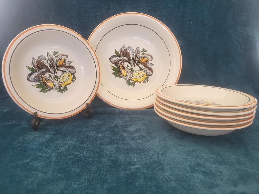 Mossel serveerschaal met 6 borden - Ceramica Quadrifoglio, Ophalen, Keramiek, Overige stijlen, Schaal of Schalen